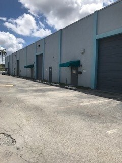 More Photos Of 9550-9552 NW 12th St, Miami Warehouse For Lease