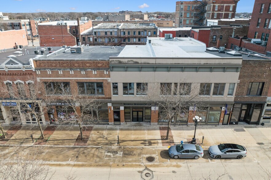 More Photos Of 212-218 E 4th St, Waterloo Loft Creative Space For Sale