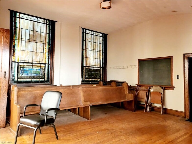 More Photos Of 400 Sixth St, Lorain Religious Facility For Sale