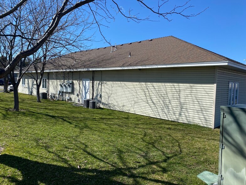 More Photos Of 2450 E 25th St, Idaho Falls Storefront For Lease