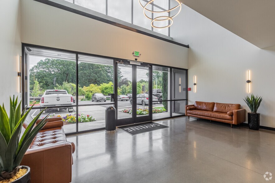 More Photos Of 6110 NE 152nd Ave, Vancouver Industrial For Sale