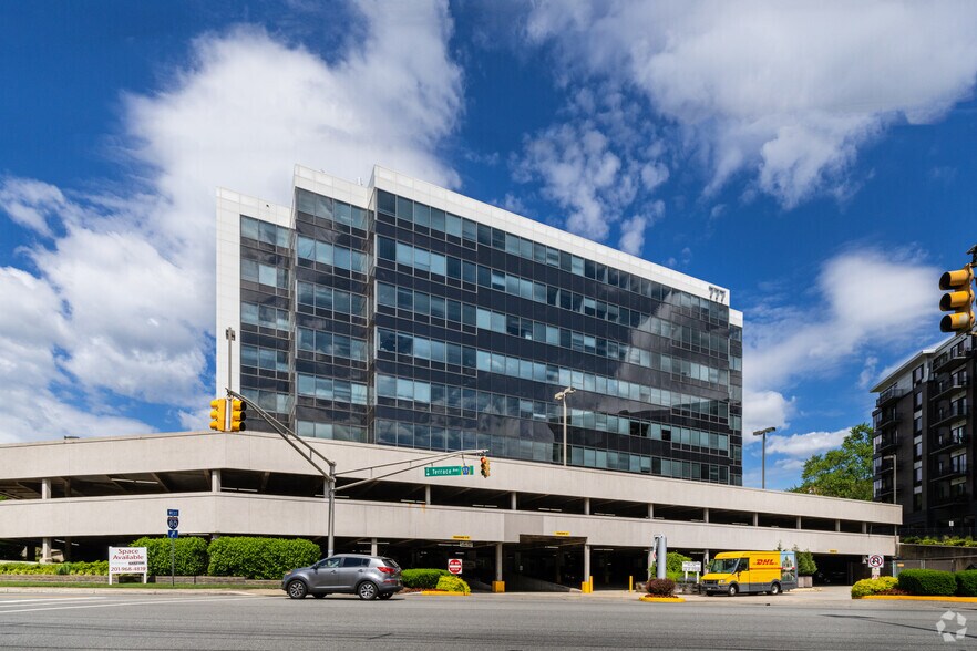 More Photos Of 777 Terrace Ave, Hasbrouck Heights Office For Lease