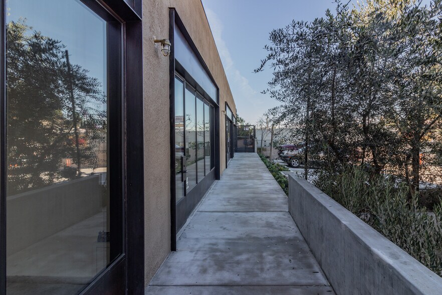 More Photos Of 1498 W Sunset, Los Angeles Unknown For Lease