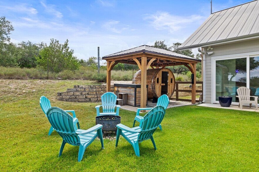 More Photos Of 4607 R O Dr, Spicewood Lodge Meeting Hall For Sale