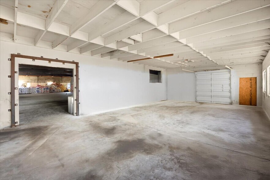 More Photos Of 1409 E St. Gertrude Pl, Santa Ana Warehouse For Sale