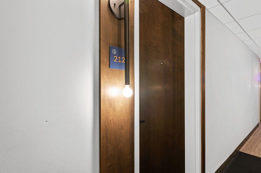More Photos Of 2640 Nicollet Ave, Minneapolis Apartments For Lease