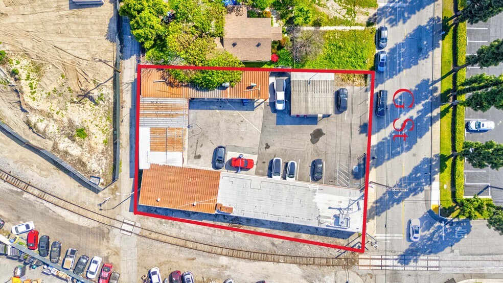 More Photos Of 5180 G St, Chino Auto Repair For Sale