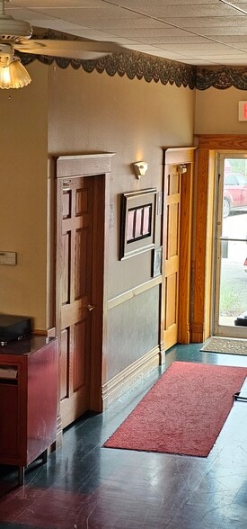 More Photos Of 102 Elkader St, Strawberry Point Hotel For Sale