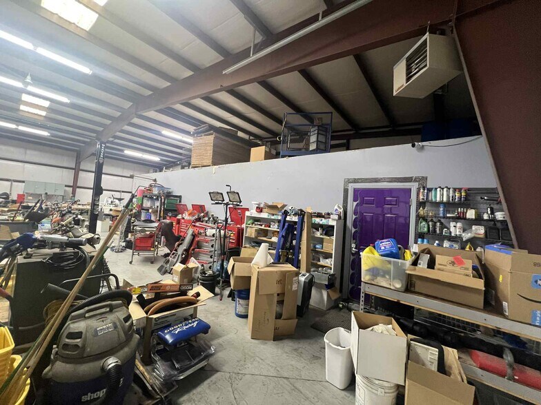 More Photos Of 1211 Wilson ln, West Haven Warehouse For Lease