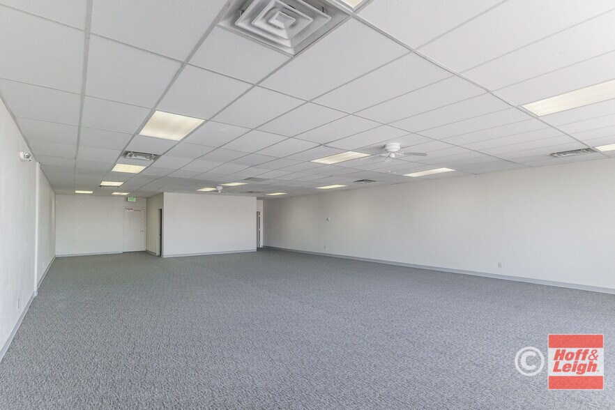 More Photos Of 2027-2035 B St, Colorado Springs General Retail For Sale