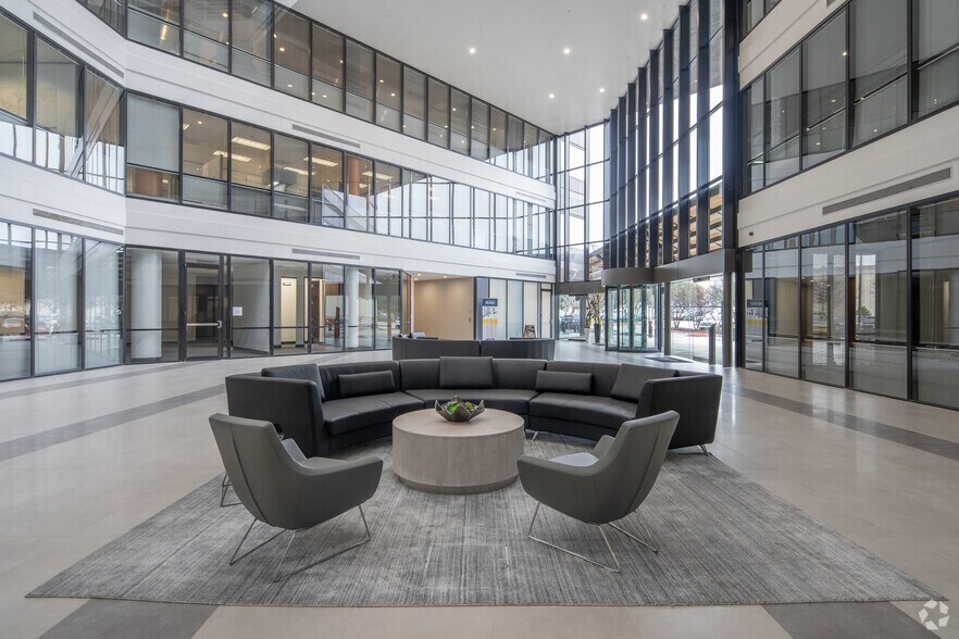 More Photos Of 500 N Central Expy, Plano Coworking Space