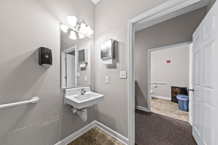 More Photos Of 4440 Tuck Rd, Loganville Research And Development For Sale