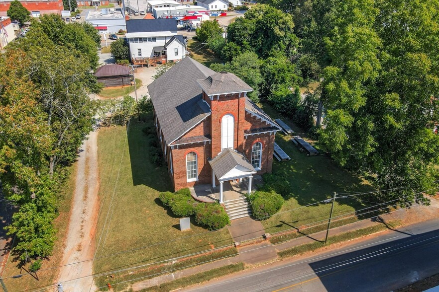 More Photos Of 205 E Liberty St, Washington Religious Facility For Sale