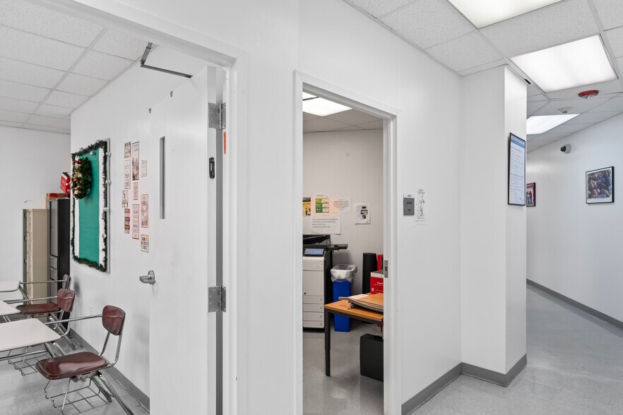 More Photos Of 216 S Peyton St, Alexandria Schools For Sale