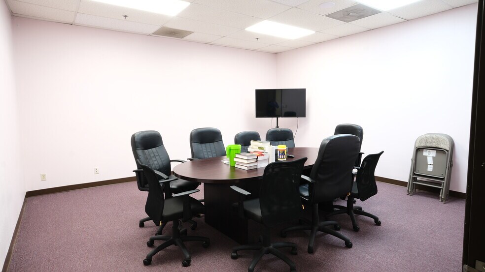 More Photos Of 6180 Riverside Dr, Chino Storefront Retail Office For Lease