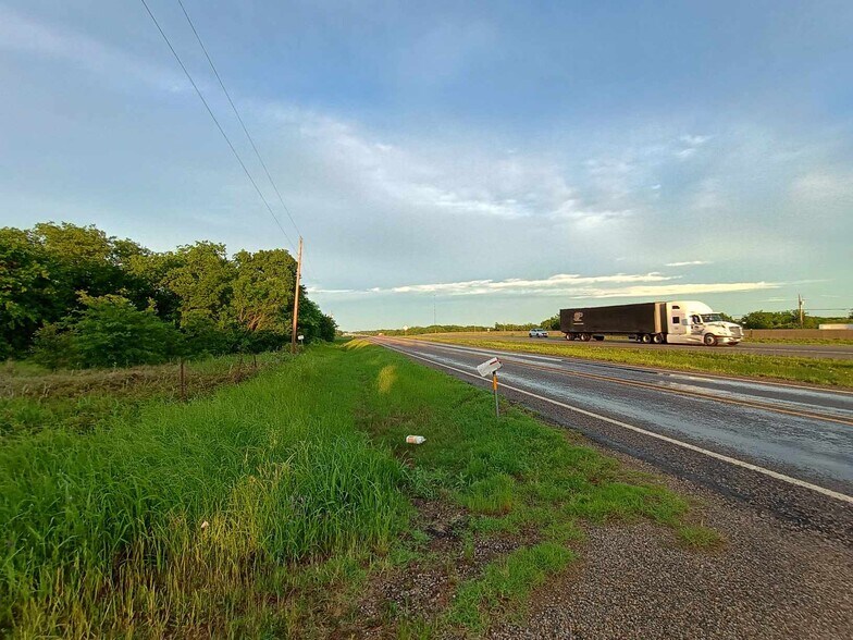 More Photos Of 5330 E Interstate 30, Campbell Land For Lease