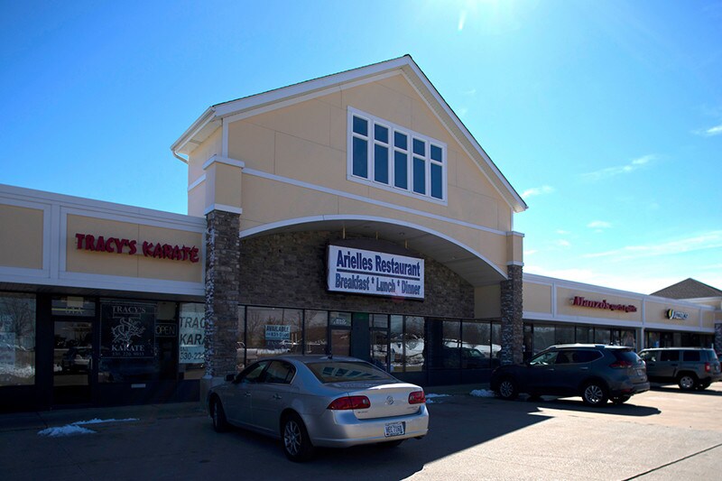 More Photos Of 55-75 Pearl Rd, Brunswick General Retail For Sale