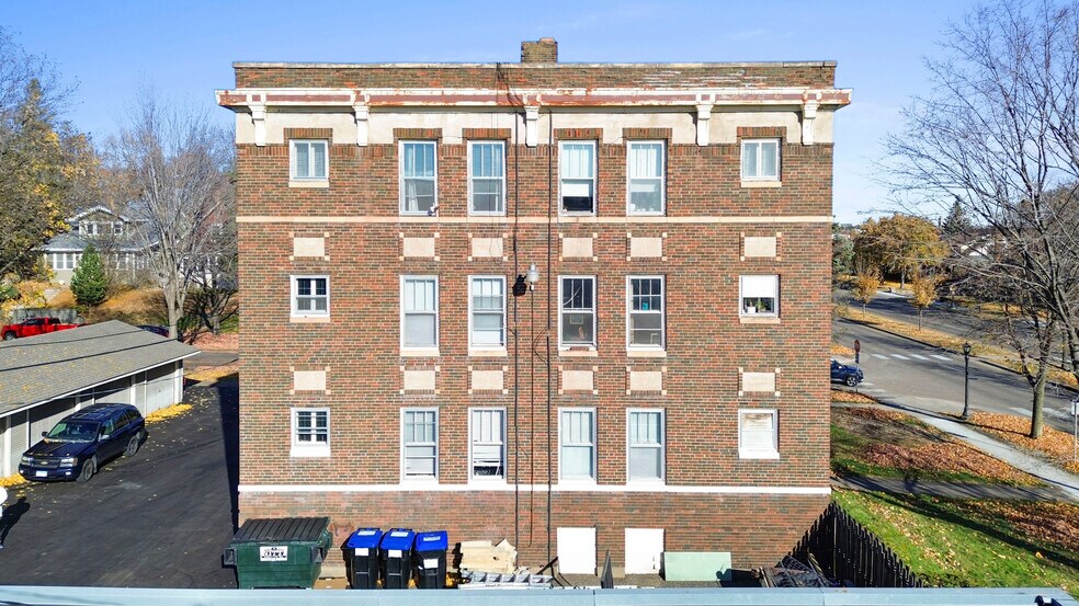 More Photos Of 195 Lexington Pky N, Saint Paul Apartments For Sale