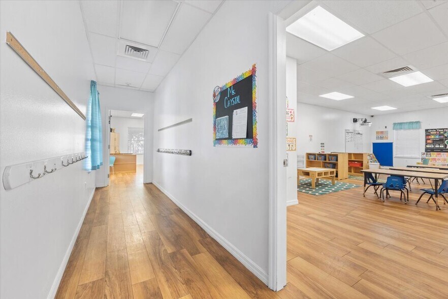 More Photos Of 180 Basilan Cres, Clewiston Daycare Center For Sale