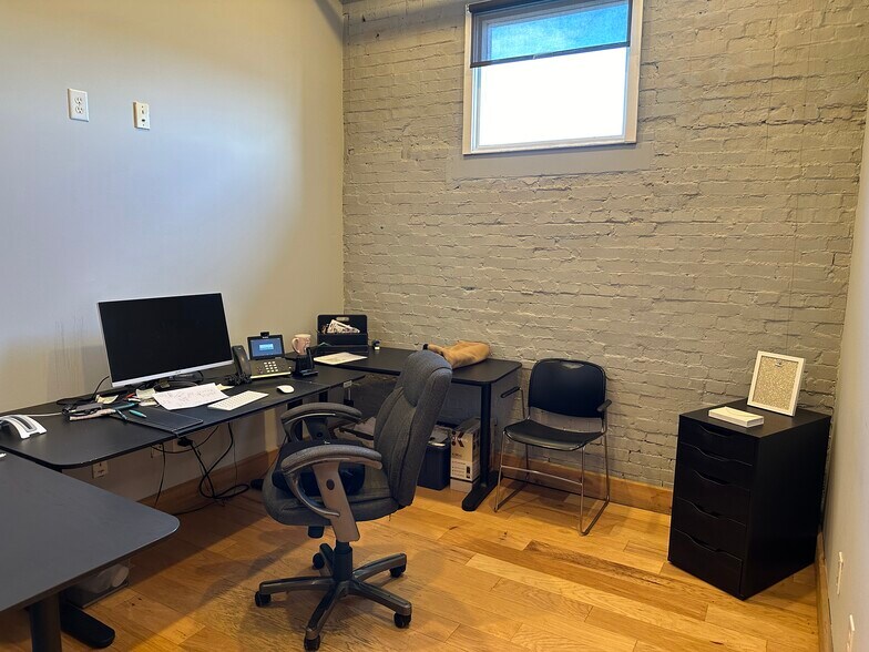 More Photos Of 9130 Otis Ave, Indianapolis Showroom For Sale