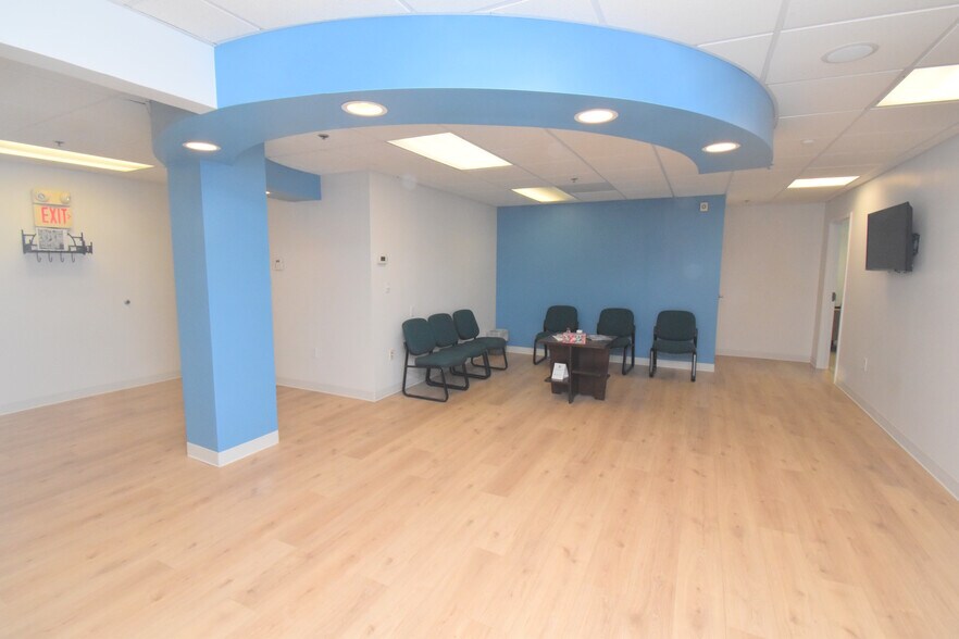 More Photos Of 234-240 Copeland St, Quincy Medical For Lease