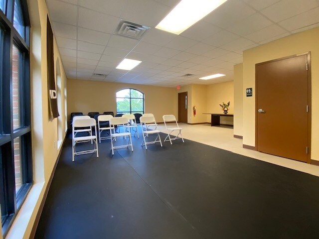 More Photos Of 1930 Powder Springs Rd, Marietta Medical For Lease