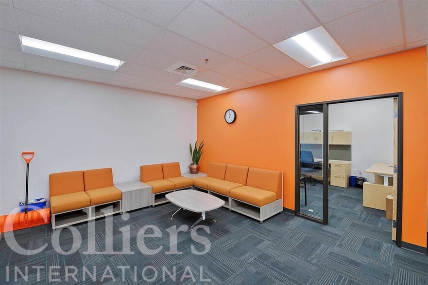 More Photos Of 651 E Gowen Rd, Boise Warehouse For Lease