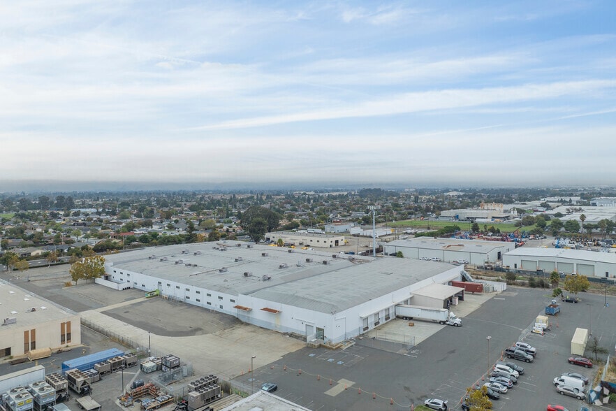 More Photos Of 38083 Cherry St, Newark Manufacturing For Sale