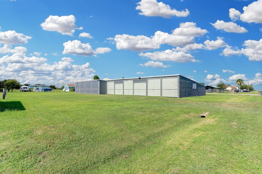 More Photos Of 1426 Nelson Ave, Port Bolivar Warehouse For Sale