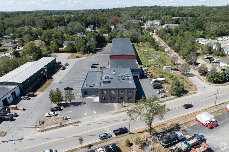 More Photos Of 160 Presumpscot St, Portland Light Distribution For Lease