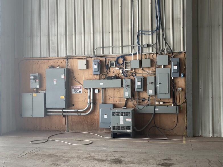 More Photos Of 253 Burnt Park Dr, Red Deer County Service For Lease