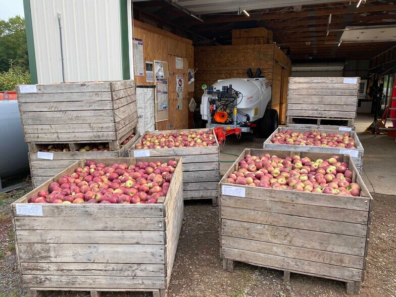 More Photos Of 5630 Norris Rd, North Rose General Retail For Sale