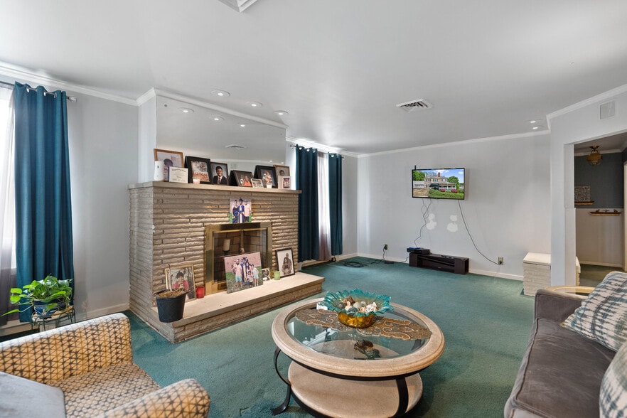 More Photos Of 701 Thompson Ave, Donora Funeral Home For Sale