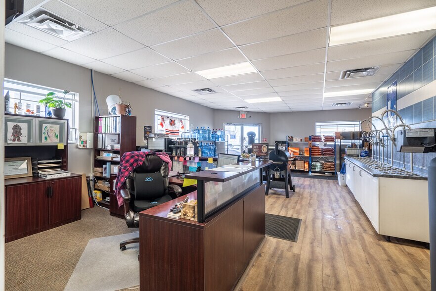 More Photos Of 2711 50 Av, Lloydminster Industrial For Sale
