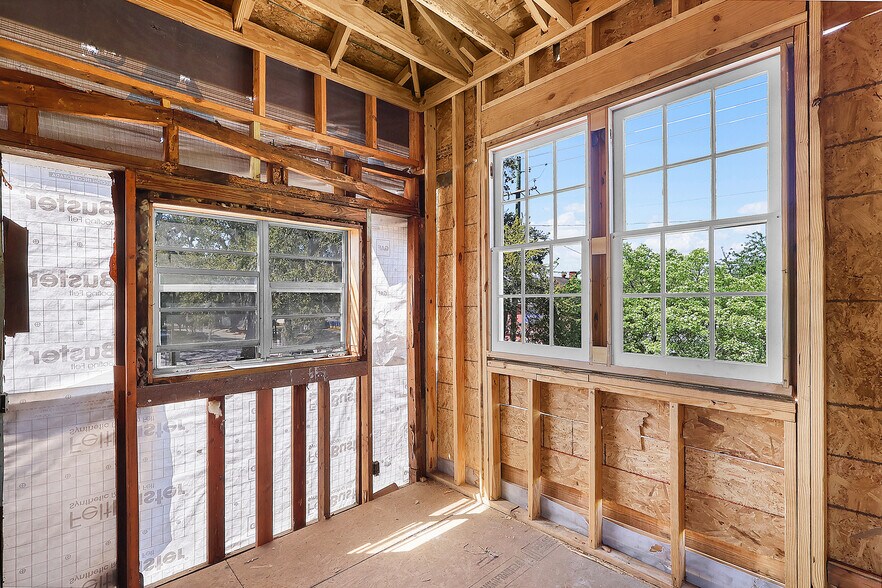 More Photos Of 423 W 42nd St, Savannah General Retail For Sale