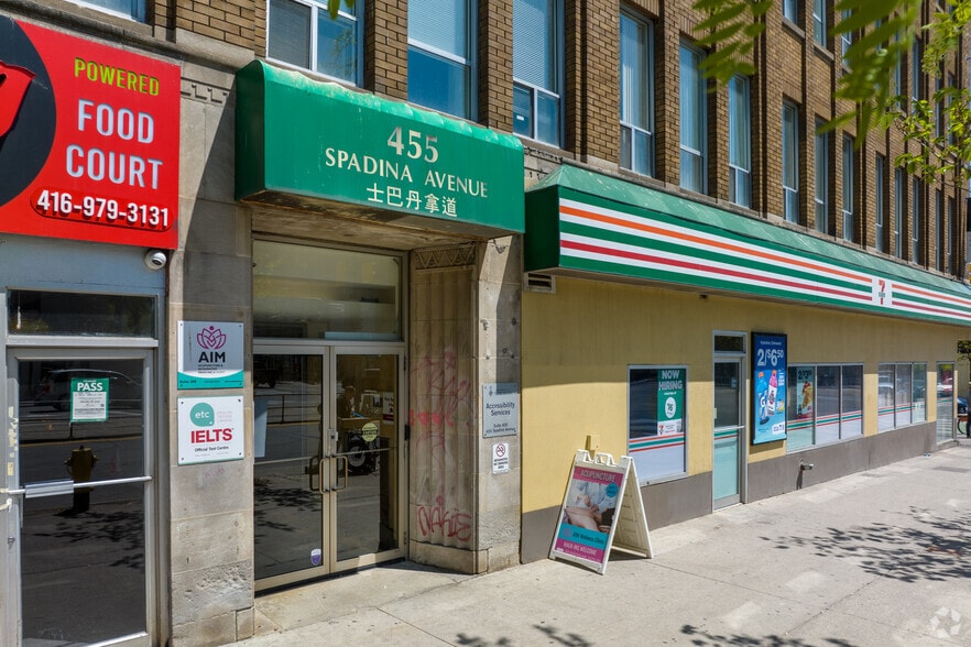 More Photos Of 455-457 Spadina Ave, Toronto Office For Lease