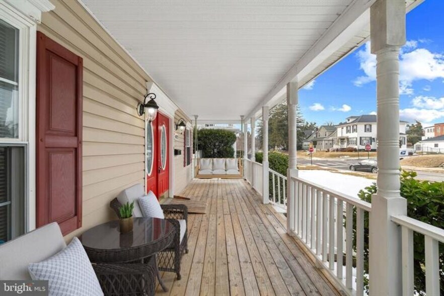 More Photos Of 4021 Barrington Rd, Baltimore Flex For Sale