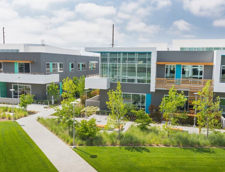 More Photos Of 4800 Alla Rd, Los Angeles Coworking Space