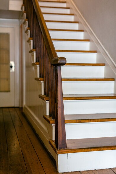 More Photos Of 222 Main St, Dayton Freestanding For Sale