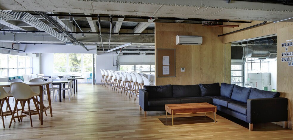 More Photos Of 3668 Albion Pl N, Seattle Office For Sale