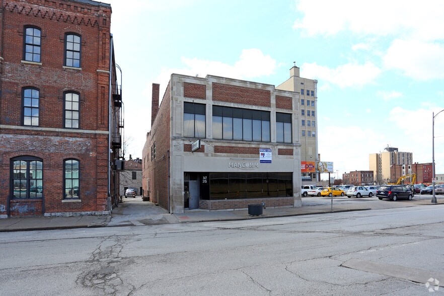More Photos Of 315 W 4th St, Davenport Loft Creative Space For Sale