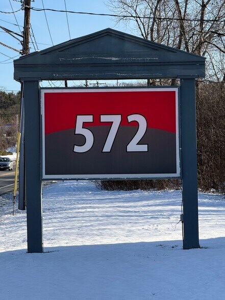 More Photos Of 572 3rd Ave Ext, Rensselaer Light Manufacturing For Lease