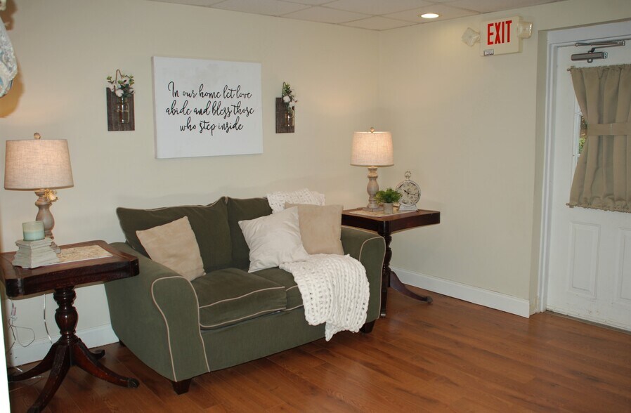 More Photos Of 173 S Lee St, Forsyth Assisted Living For Sale