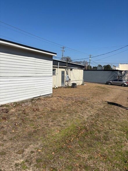 More Photos Of 2933 Platt Springs Rd, West Columbia Freestanding For Lease