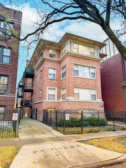 Primary Photo Of 5510 N Kenmore Ave, Chicago Apartments For Sale