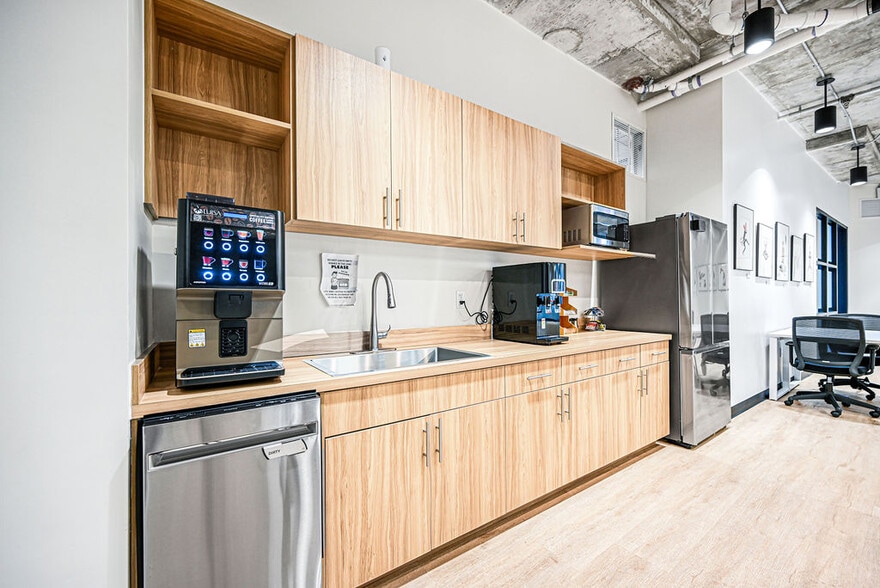 More Photos Of 25 SW 9th St, Miami Coworking Space