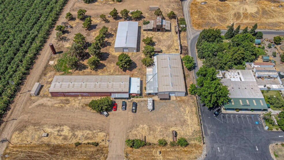 More Photos Of 4520 E Hwy 140, Merced Warehouse For Lease