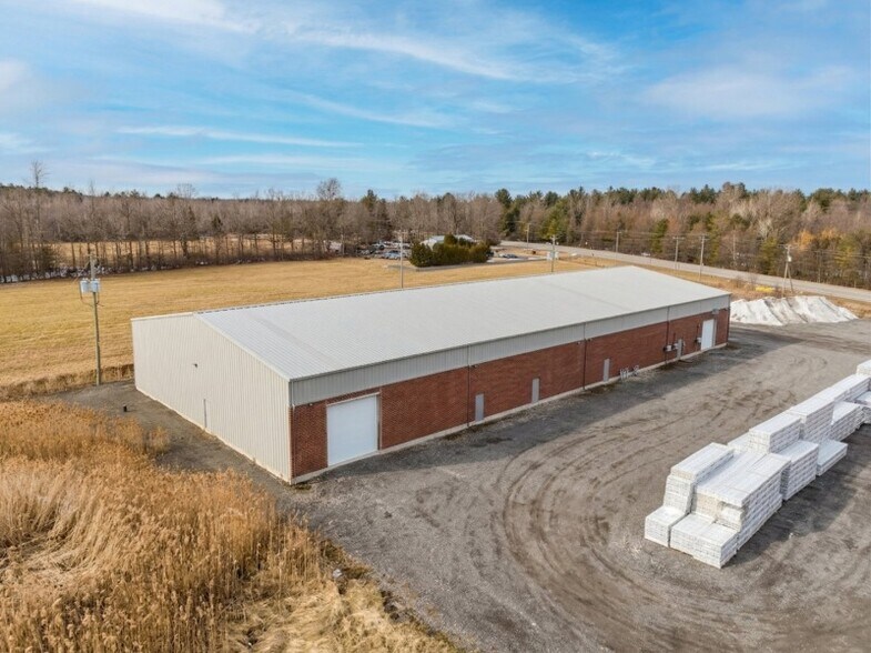 More Photos Of 113 Mnt Glass, Saint-Bernard-de-Lacolle Flex For Sale