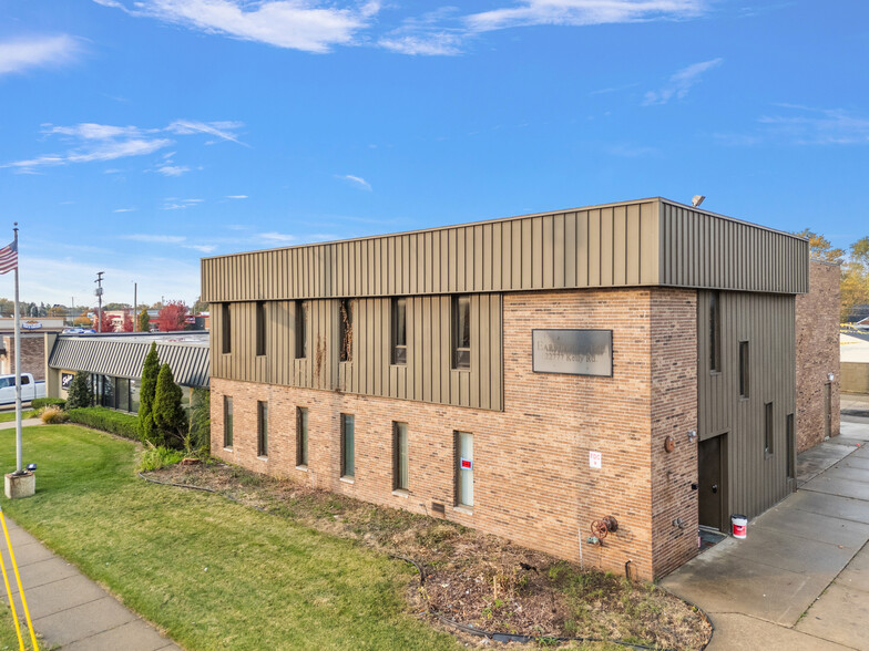 Primary Photo Of 22777 Kelly Rd, Eastpointe Office For Lease