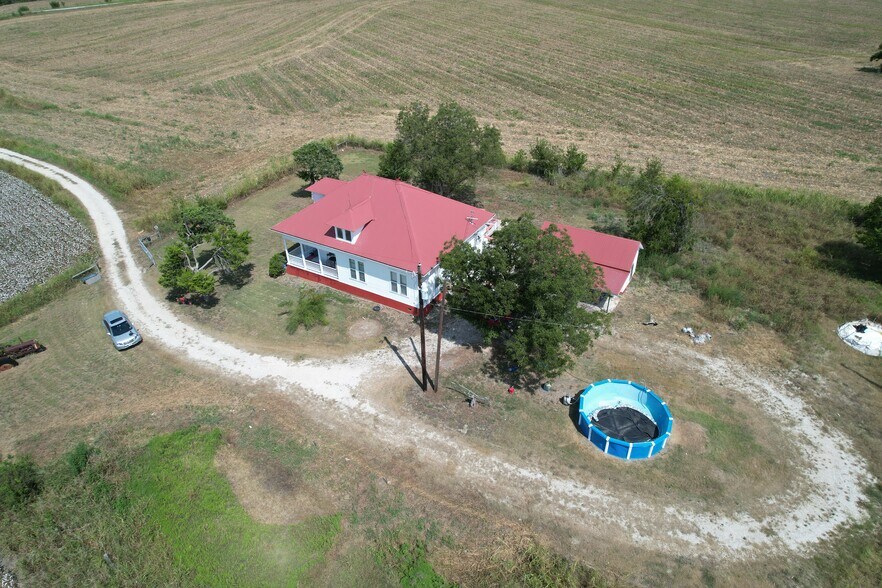More Photos Of 11417 Walton Hill Pass, Coupland Land For Sale
